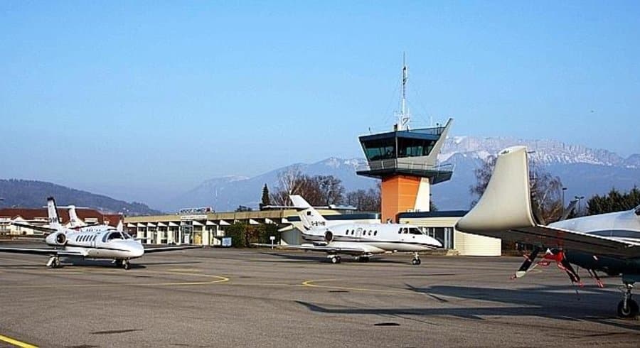 chauffeur privé prive vtc transport aéroport airport aeroport annecy mont blanc